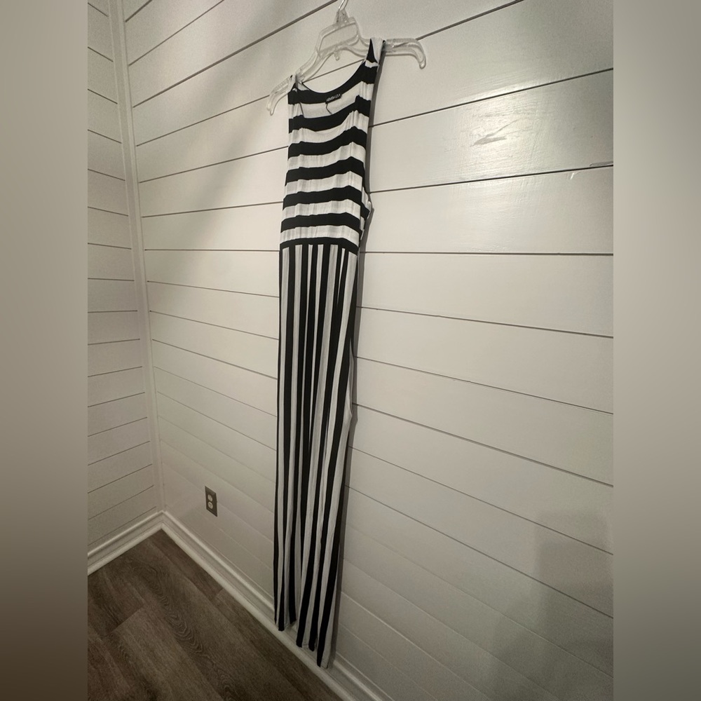 Women’s Maxi dress, size large